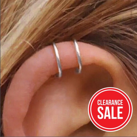 Jewelry - 🔴𝟭𝟬/$𝟮𝟱🔴NEW Double Bar Minimalist Ear Cuff Earring